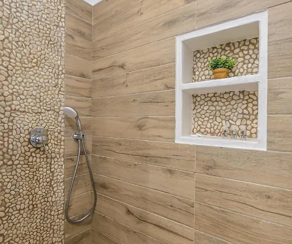 Ocean Blue * Agiassos